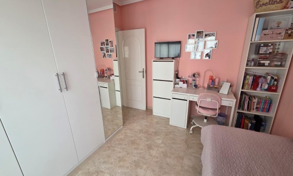 Återförsäljning - Villa -
Torrevieja - CIUDAD QUESADA