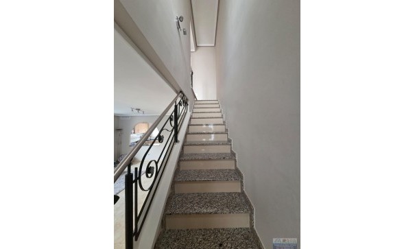 Återförsäljning - Villa -
Torrevieja - CIUDAD QUESADA