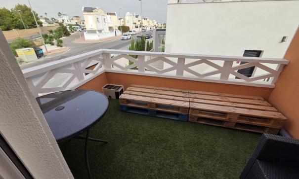 Återförsäljning - Villa -
Torrevieja - CIUDAD QUESADA