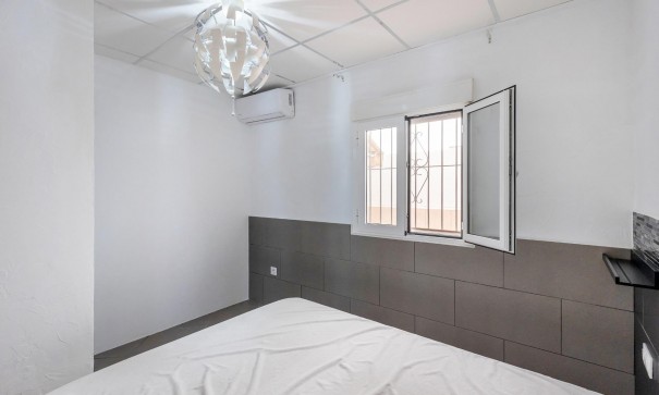 Återförsäljning - Lägenhet lägenhet -
Torrevieja - La Mata pueblo