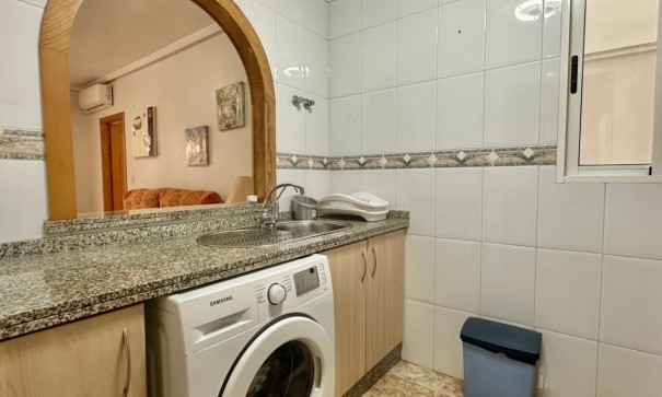 Sprzedaż - Apartament mieszkanie -
Torrevieja - Playa del Cura