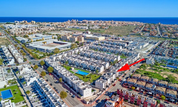 Venta - Bungalow adosado -
Torrevieja