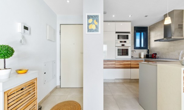 Återförsäljning - Lägenhet lägenhet -
Torrevieja - Punta Prima