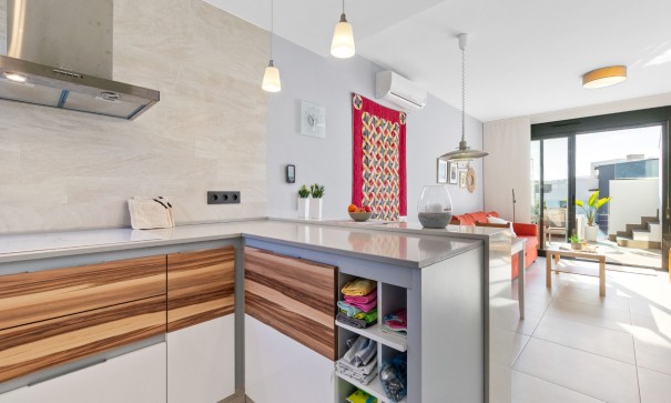 Återförsäljning - Lägenhet lägenhet -
Torrevieja - Punta Prima