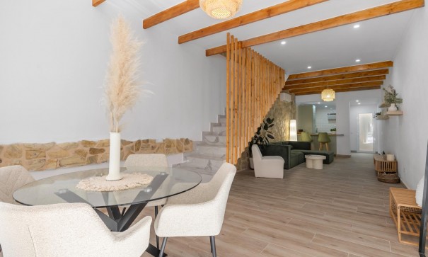 Revente - Appartement -
Torrevieja - torrevieja