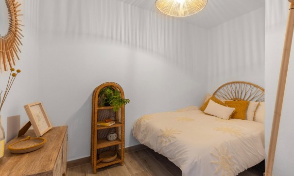 Revente - Appartement -
Torrevieja - torrevieja