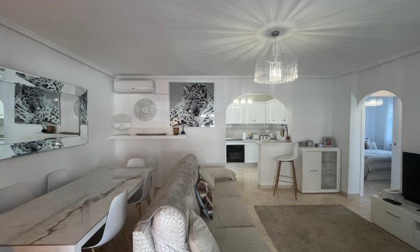 Videresalg - Lejlighed lejlighed -
Punta Prima - Serena