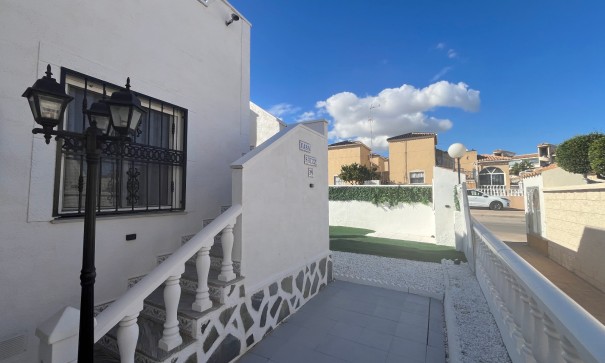 Videresalg - Lejlighed lejlighed -
Punta Prima - Serena