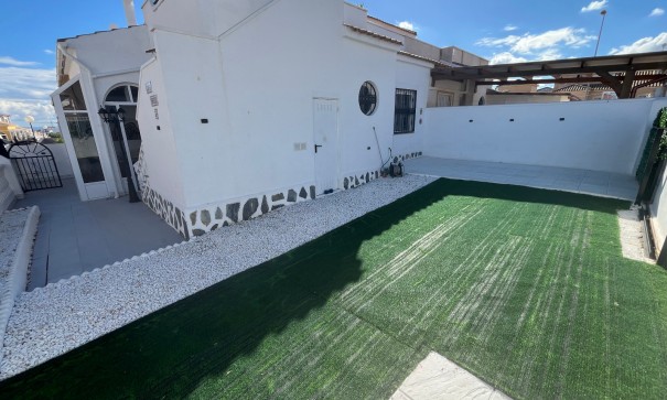 Videresalg - Lejlighed lejlighed -
Punta Prima - Serena