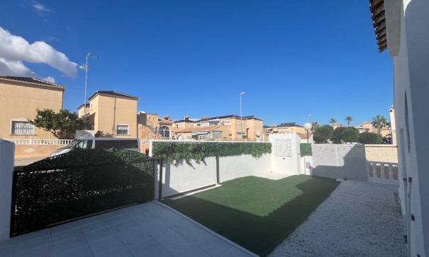 Videresalg - Lejlighed lejlighed -
Punta Prima - Serena