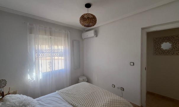 Sprzedaż - Willa w zabudowie bliźniaczej -
Punta Prima - Serena