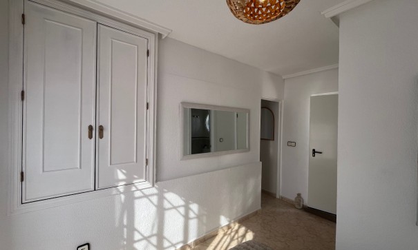 Sprzedaż - Willa w zabudowie bliźniaczej -
Punta Prima - Serena