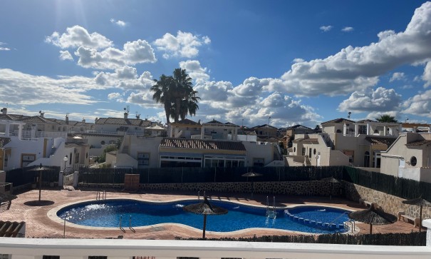 Sprzedaż - Willa w zabudowie bliźniaczej -
Punta Prima - Serena