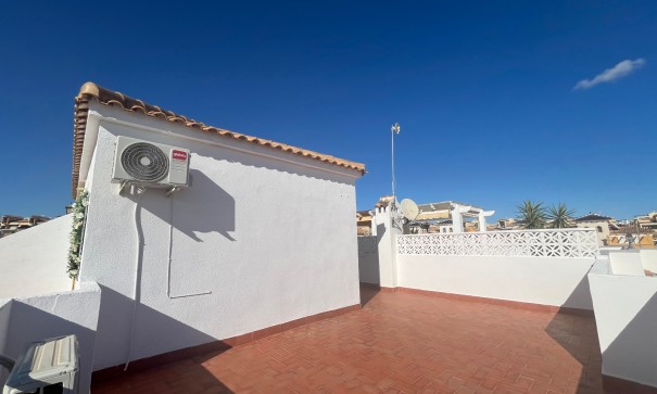 Sprzedaż - Willa w zabudowie bliźniaczej -
Punta Prima - Serena