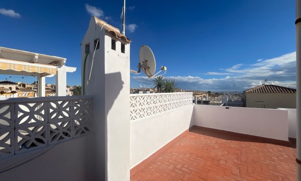 Sprzedaż - Willa w zabudowie bliźniaczej -
Punta Prima - Serena