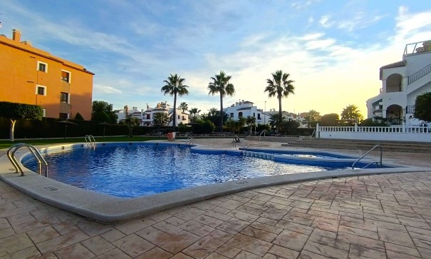 Venta - Apartamento piso -
Villamartín