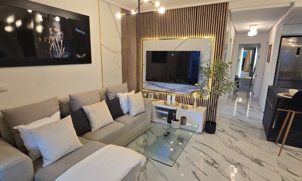 Resale - Wohnung Appartement -
Sucina