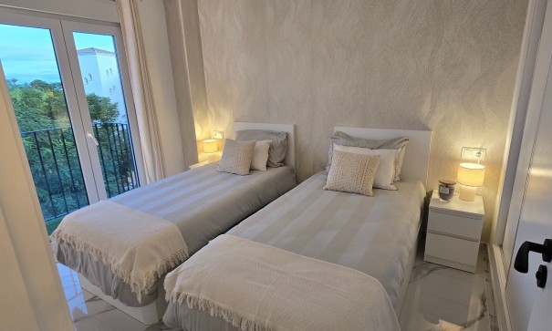 Resale - Wohnung Appartement -
Sucina