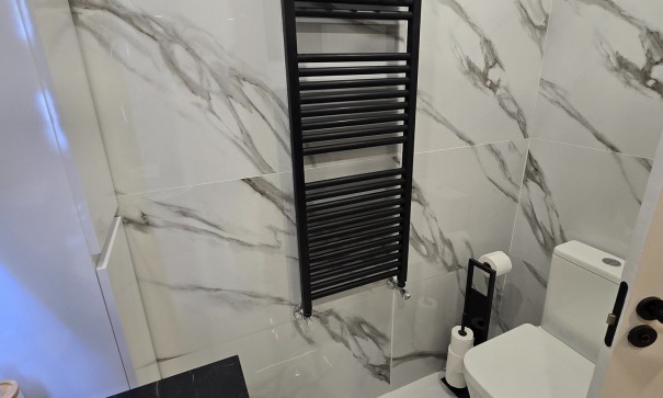 Resale - Wohnung Appartement -
Sucina