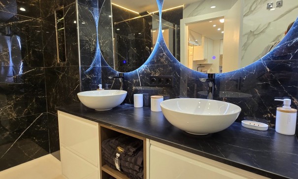 Resale - Wohnung Appartement -
Sucina