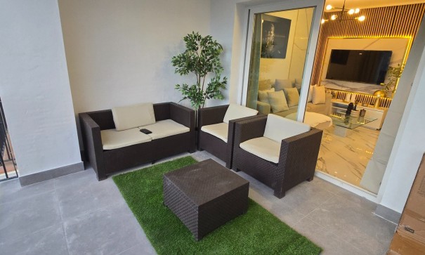 Resale - Wohnung Appartement -
Sucina