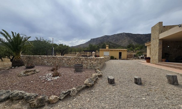 Resale - Freistehende Villa -
Salinas