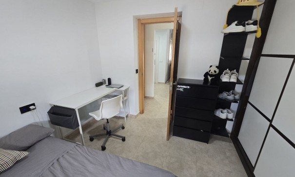 Resale - Freistehende Villa -
Salinas