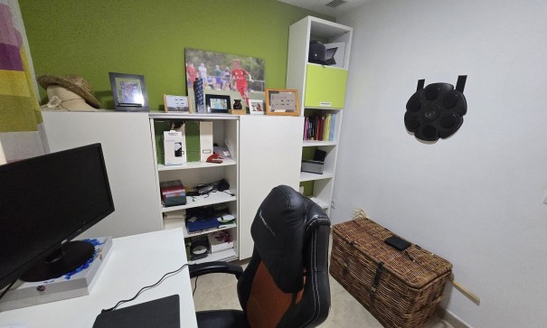 Resale - Freistehende Villa -
Salinas