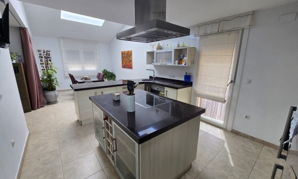 Resale - Freistehende Villa -
Salinas