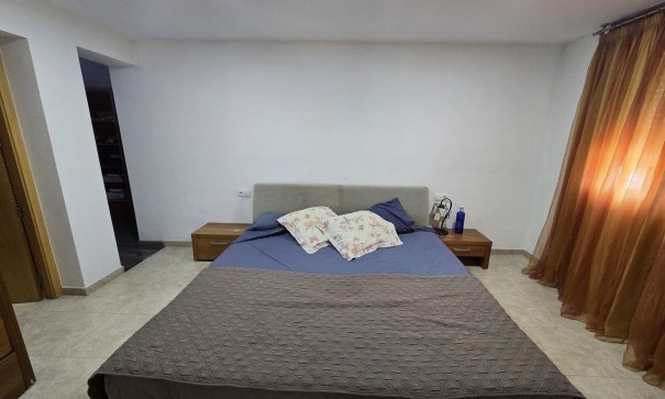 Resale - Freistehende Villa -
Salinas