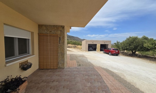 Resale - Freistehende Villa -
Salinas