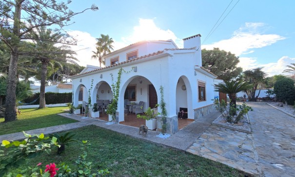 Resale - Freistehende Villa -
Orihuela Costa - Cabo Roig