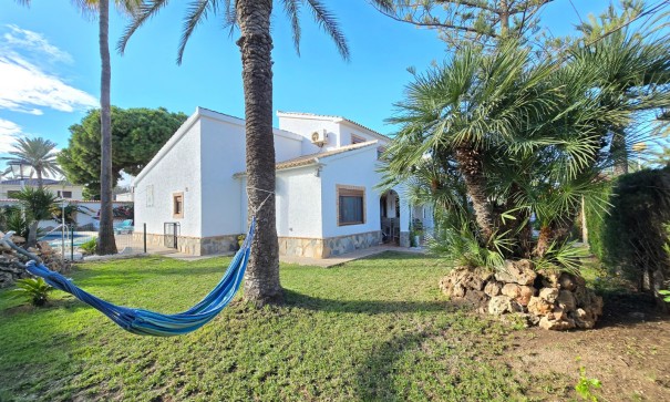 Resale - Freistehende Villa -
Orihuela Costa - Cabo Roig