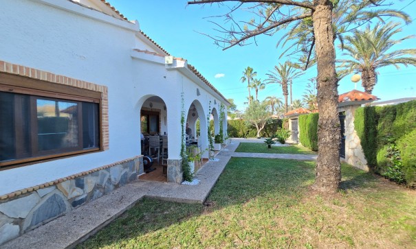 Resale - Freistehende Villa -
Orihuela Costa - Cabo Roig