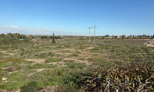 Videresalg - Byhus -
Algorfa