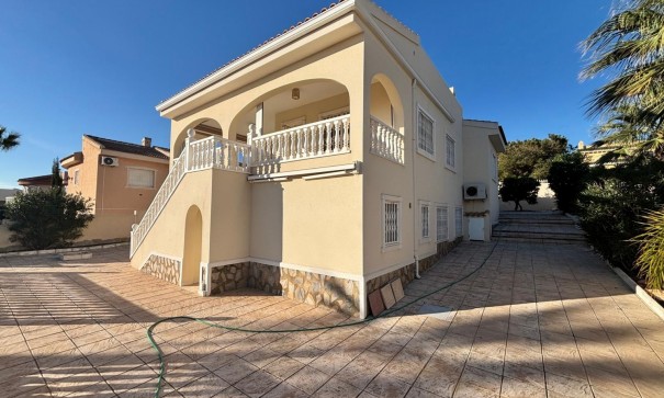 Venta - Chalet Independiente -
Ciudad Quesada - Rojales - La Fiesta