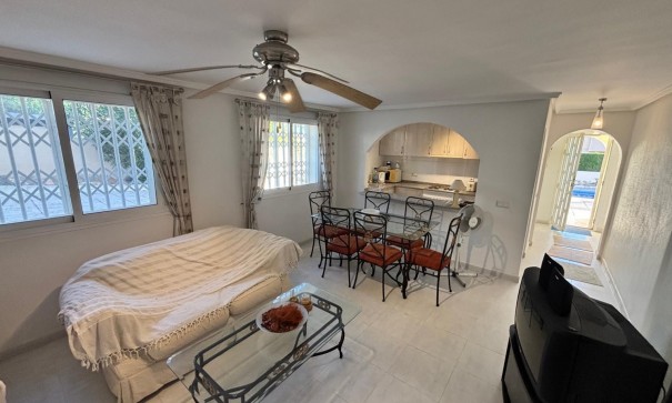 Venta - Chalet Independiente -
Ciudad Quesada - Rojales - La Fiesta