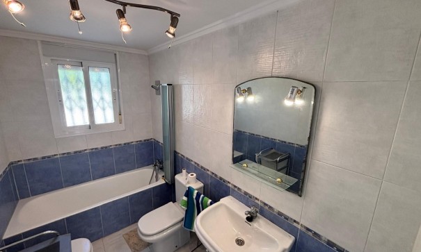 Venta - Chalet Independiente -
Ciudad Quesada - Rojales - La Fiesta