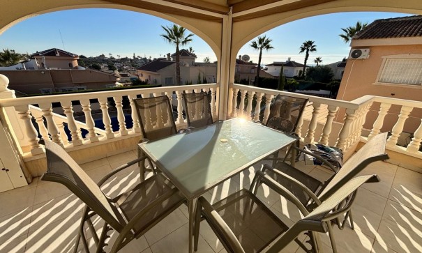 Venta - Chalet Independiente -
Ciudad Quesada - Rojales - La Fiesta