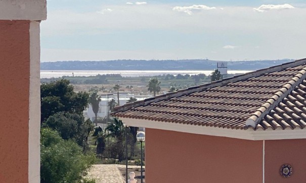 Återförsäljning - Villa -
Torrevieja - CIUDAD QUESADA