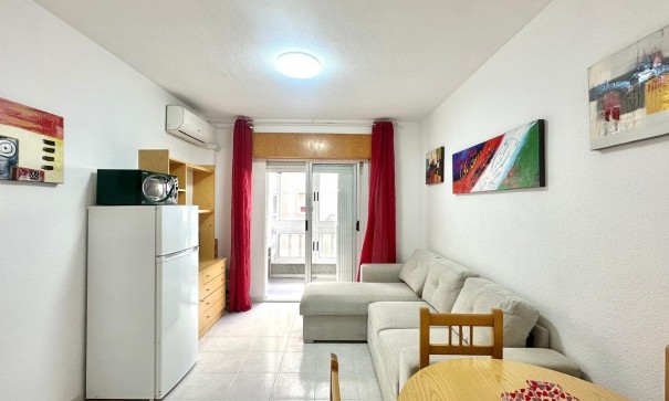 Lejlighed lejlighed - Videresalg - Torrevieja -
                Acequion