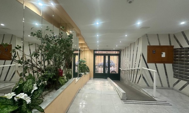 Videresalg - Lejlighed lejlighed -
Torrevieja - Acequion