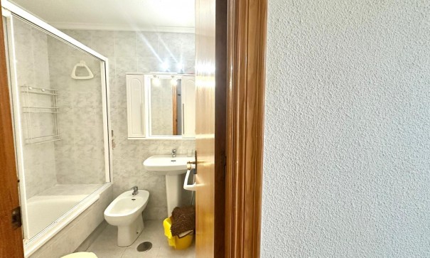 Videresalg - Lejlighed lejlighed -
Torrevieja - Acequion