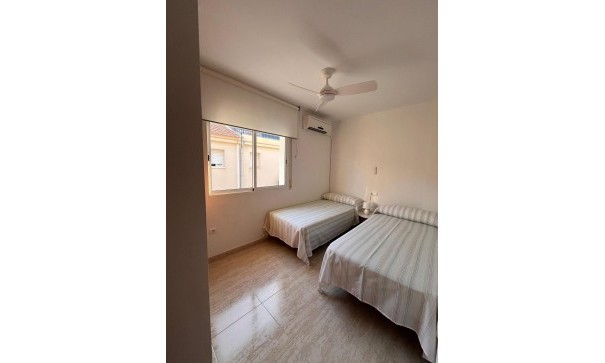 Videresalg - Byhus -
Orihuela Costa - Campoamor