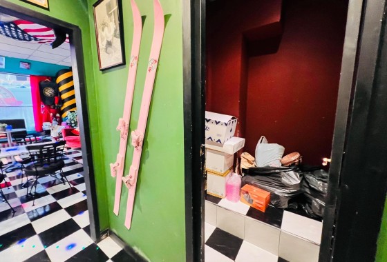 Resale - Commercial -
Torrevieja - torrevieja