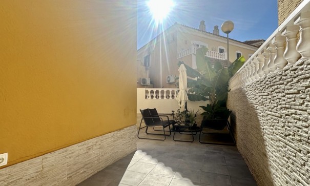 Revente - Maison de ville -
Orihuela Costa - La Florida