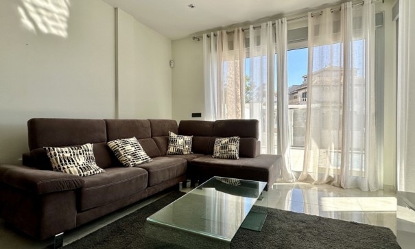 Revente - Villa Individuelle -
Orihuela Costa