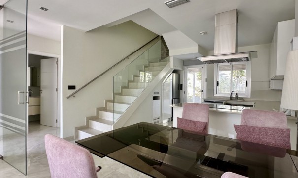 Revente - Villa Individuelle -
Orihuela Costa