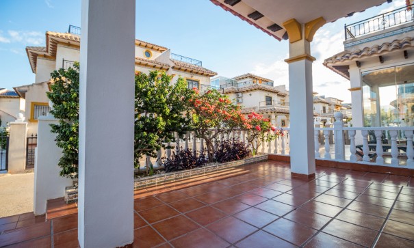 Sprzedaż - Willa w zabudowie bliźniaczej -
La Zenia - Villas San Jose