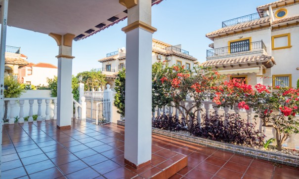 Sprzedaż - Willa w zabudowie bliźniaczej -
La Zenia - Villas San Jose